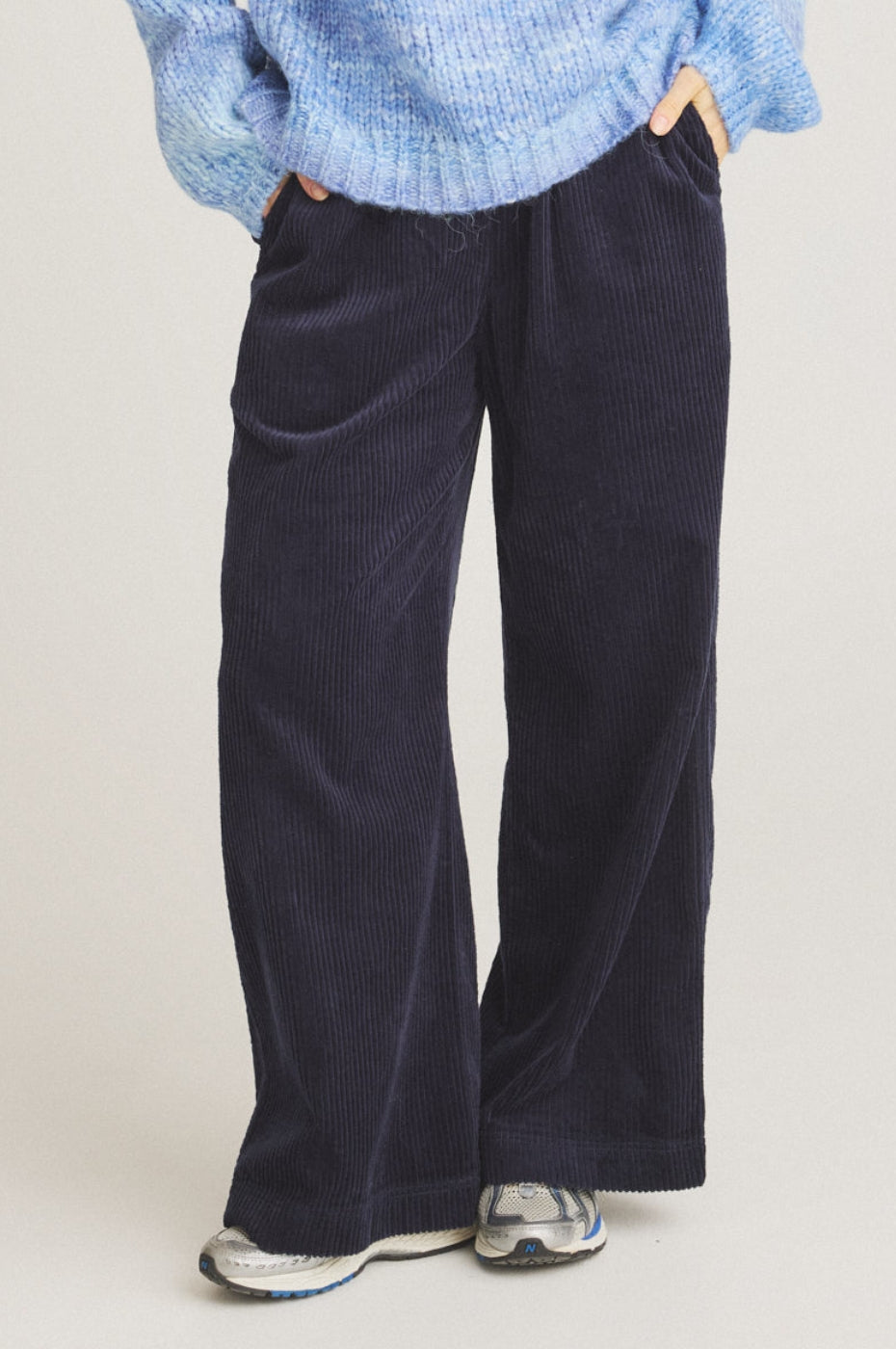 LUXZUZ // ONE TWO Eicord Pant Pant 577 Night Blue