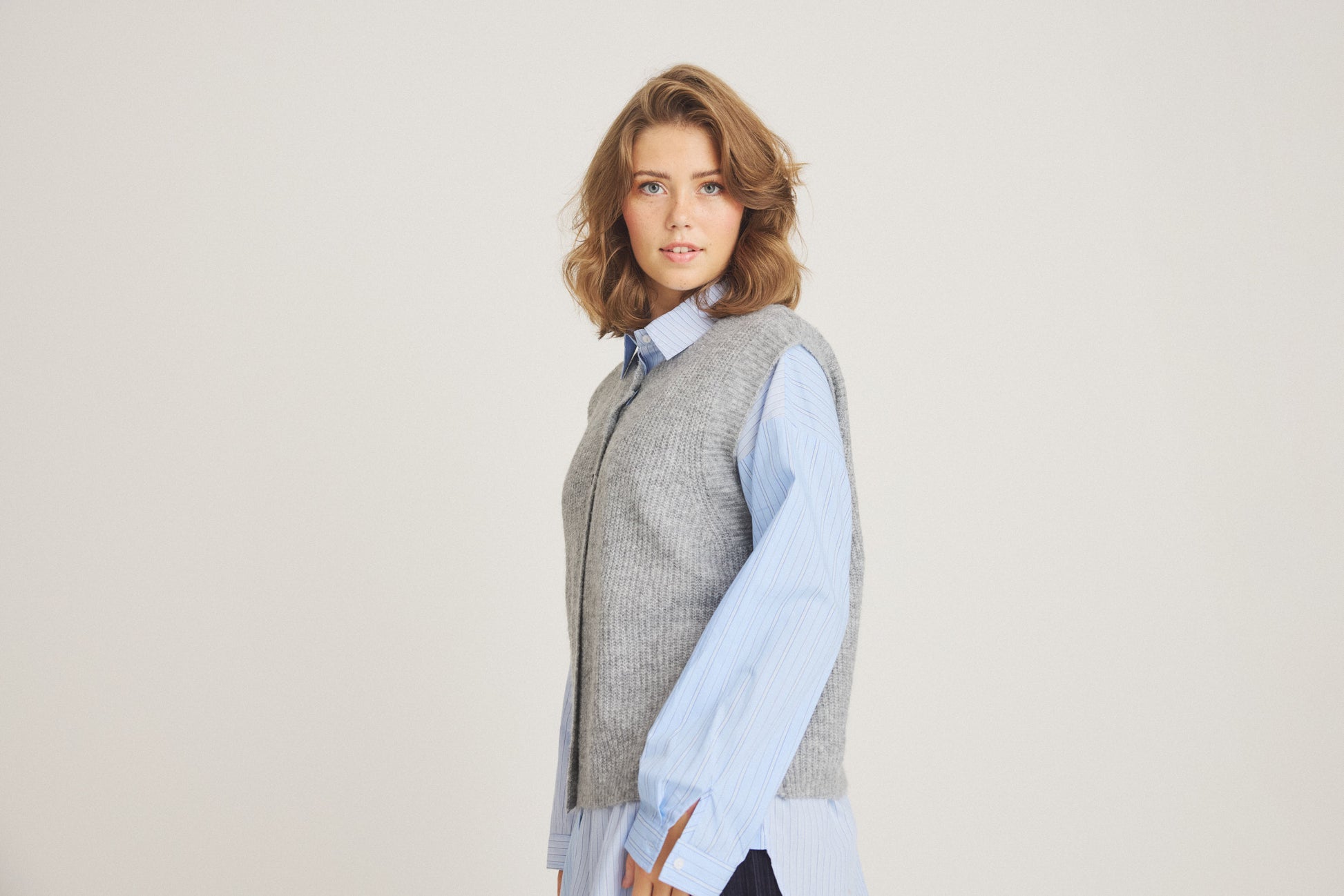 LUXZUZ // ONE TWO Mixie Shirt Shirt 539 Bell Air Blue