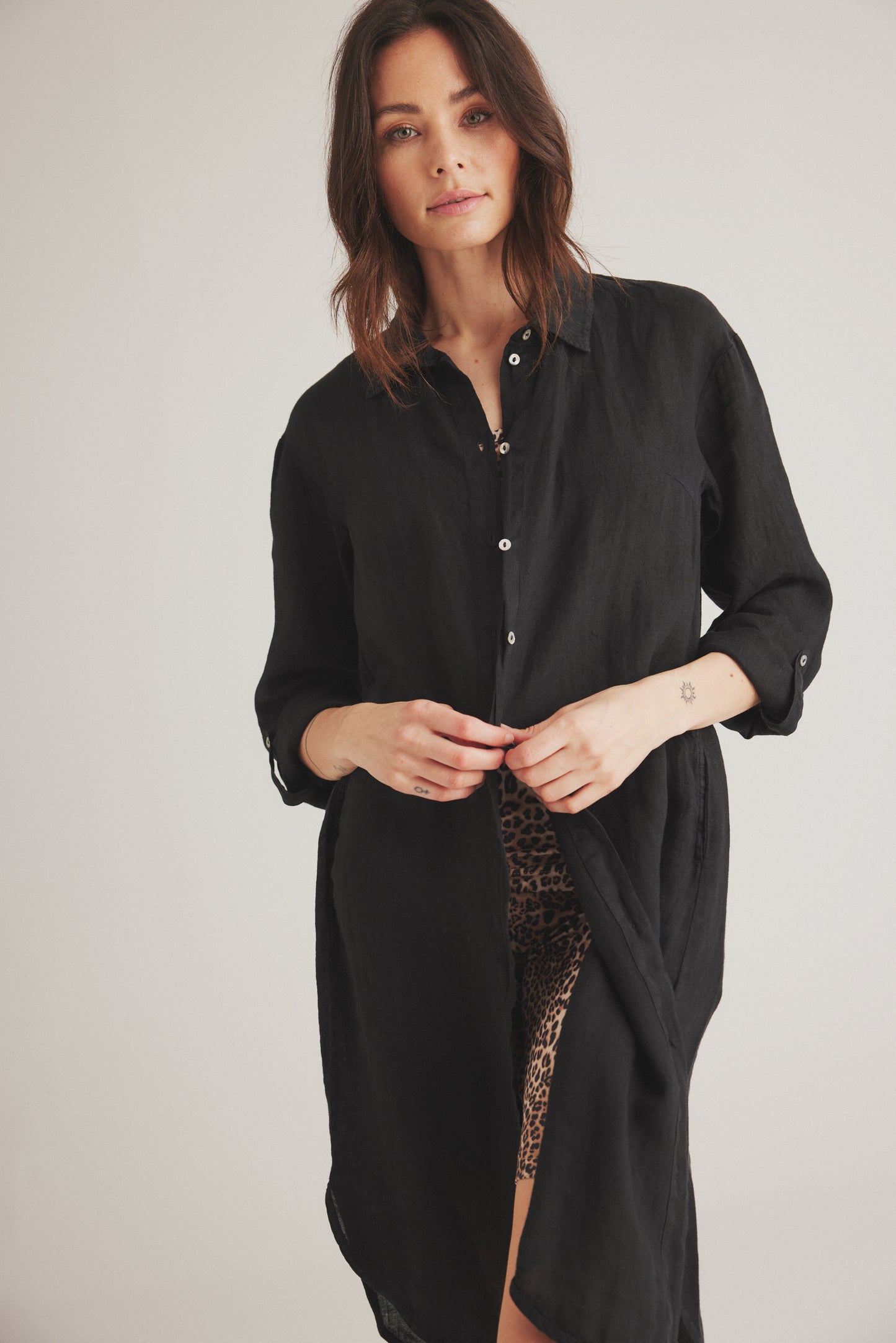 LUXZUZ // ONE TWO Osa Long Shirt Tuniqué 999 Black