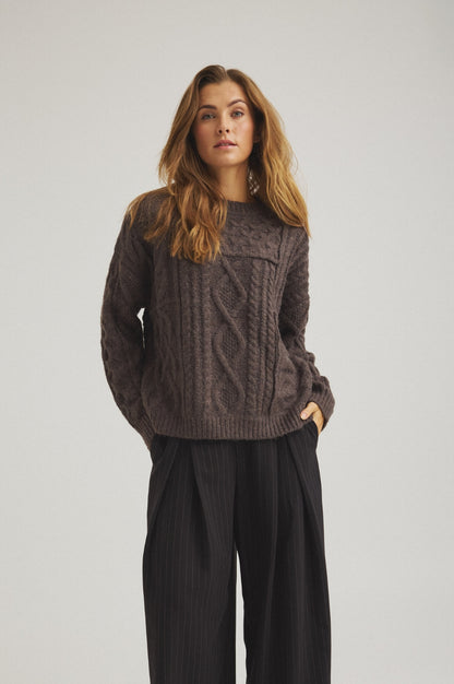 LUXZUZ // ONE TWO Jelona Knit Knit 787 Delicioso